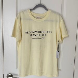 ✨NWT 1 Corinthians 7:17 Urban Nation Women’s Top. Size L💛